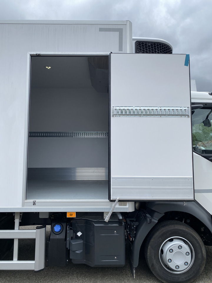RENAULT D 12 - Külmutiga veoauto: pilt 4 RENAULT D 12 - Külmutiga veoauto: pilt 4