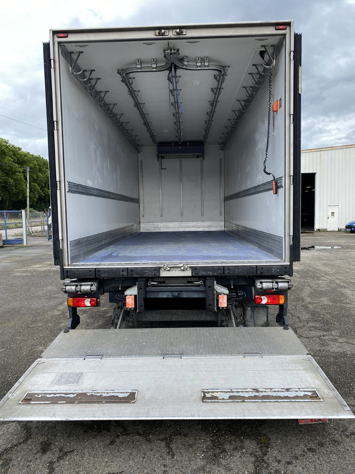 RENAULT D16 - Külmutiga veoauto: pilt 3 RENAULT D16 - Külmutiga veoauto: pilt 3