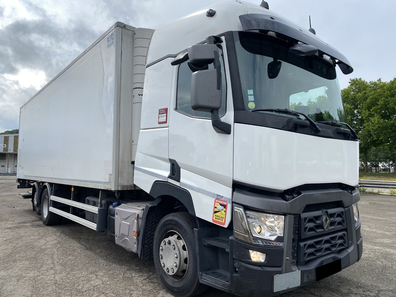 RENAULT T - Külmutiga veoauto: pilt 4 RENAULT T - Külmutiga veoauto: pilt 4