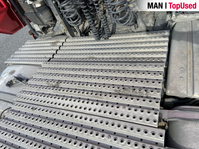 MAN TGX 26.470 6x2/2 BL SA "Retarder / 700 l Tank" - Sadulveok: pilt 4 MAN TGX 26.470 6x2/2 BL SA "Retarder / 700 l Tank" - Sadulveok: pilt 4