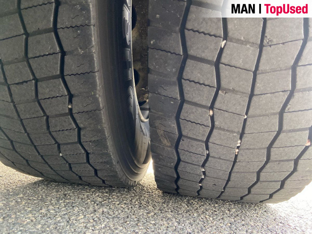 MAN TGX 26.470 6x2/2 BL SA "Retarder / 700 l Tank" - Sadulveok: pilt 3 MAN TGX 26.470 6x2/2 BL SA "Retarder / 700 l Tank" - Sadulveok: pilt 3