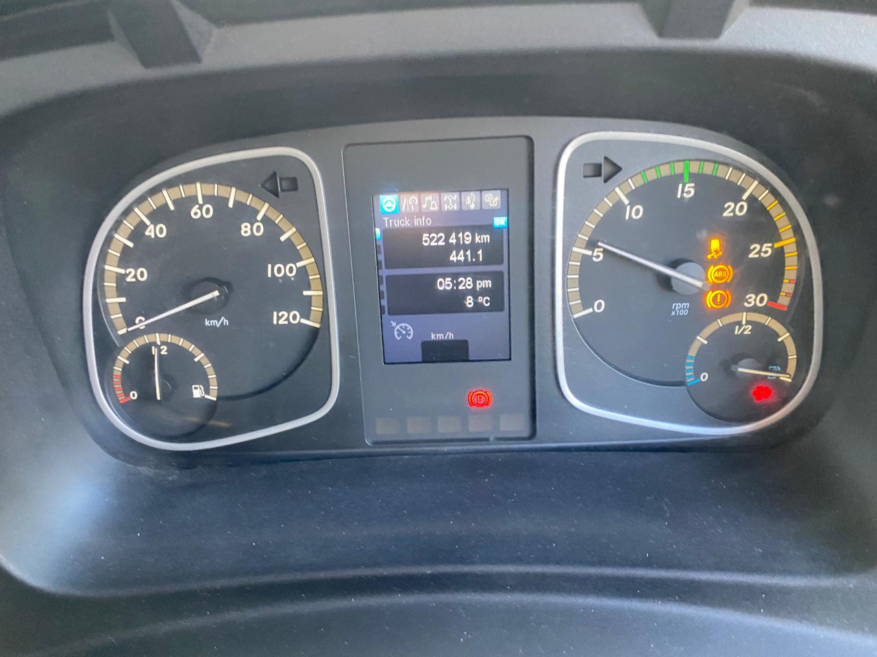 Kasti veoauto 2014 Mercedes Atego 1524: pilt 13 Kasti veoauto 2014 Mercedes Atego 1524: pilt 13