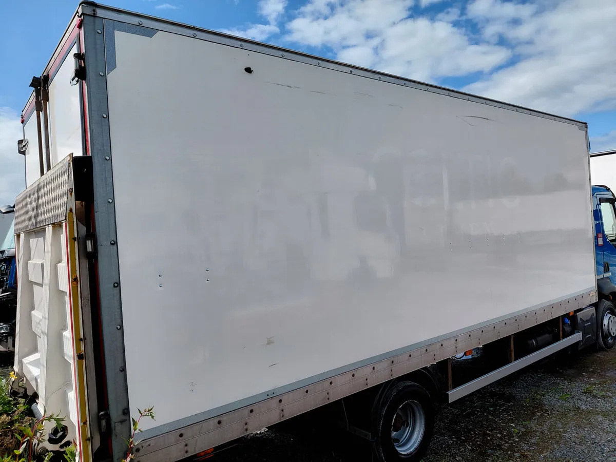 2019 Renault D12 (choice) - Kasti veoauto: pilt 3 2019 Renault D12 (choice) - Kasti veoauto: pilt 3