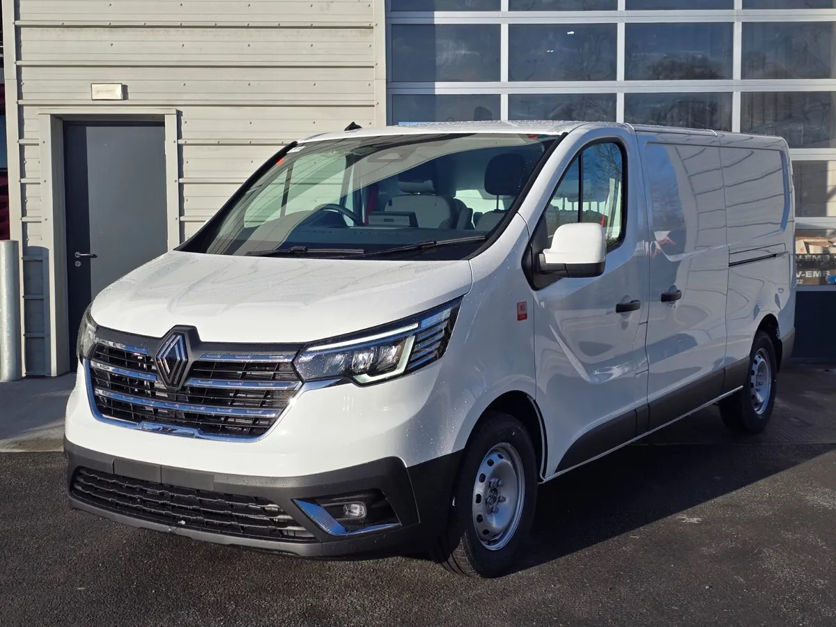2025 New Renault Trafic Red Edition 150BHP - Kaubik: pilt 2 2025 New Renault Trafic Red Edition 150BHP - Kaubik: pilt 2