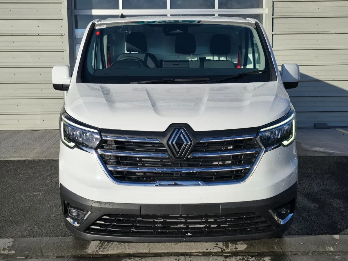 2025 New Renault Trafic Red Edition 150BHP - Kaubik: pilt 3 2025 New Renault Trafic Red Edition 150BHP - Kaubik: pilt 3