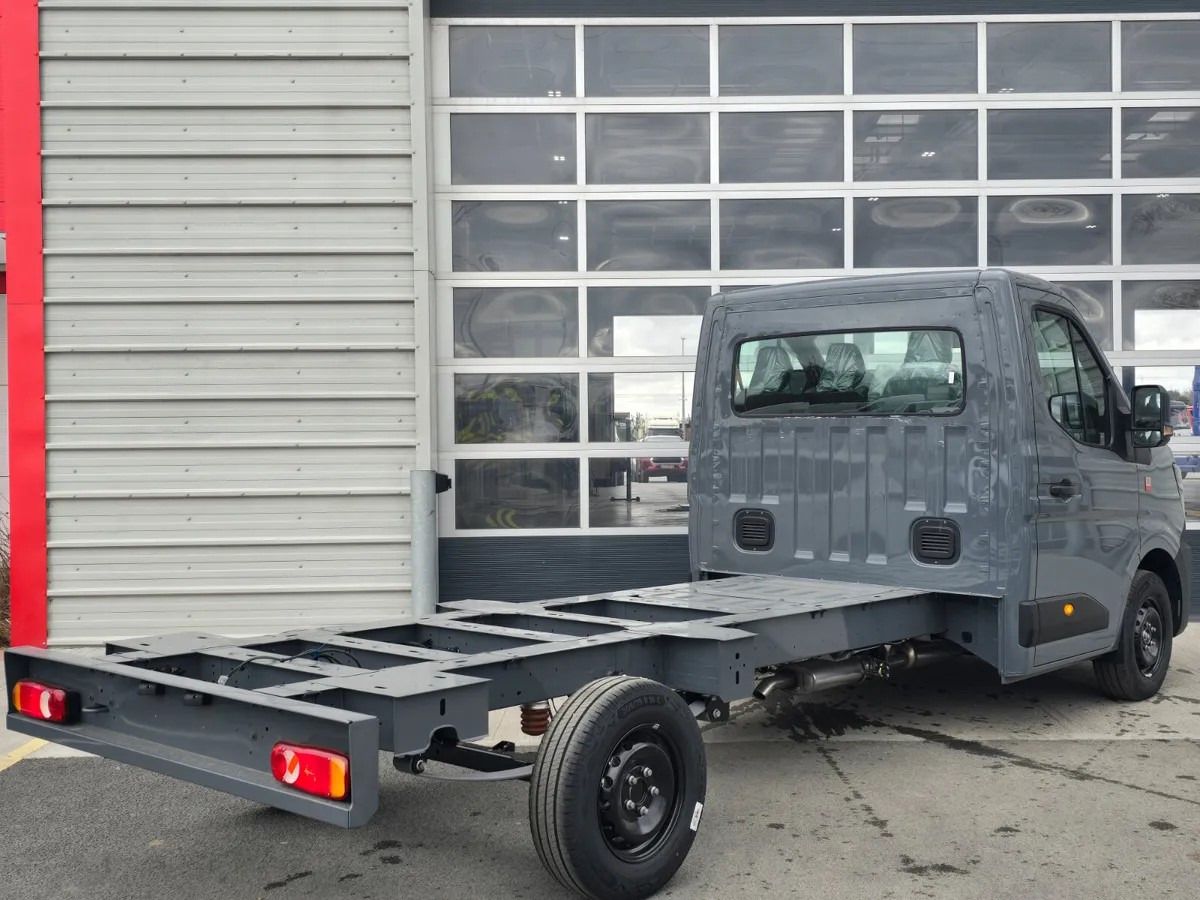 2025 Renault Master Chassis and Cab 150BHP - Kabiinišassiiga veoauto: pilt 4 2025 Renault Master Chassis and Cab 150BHP - Kabiinišassiiga veoauto: pilt 4