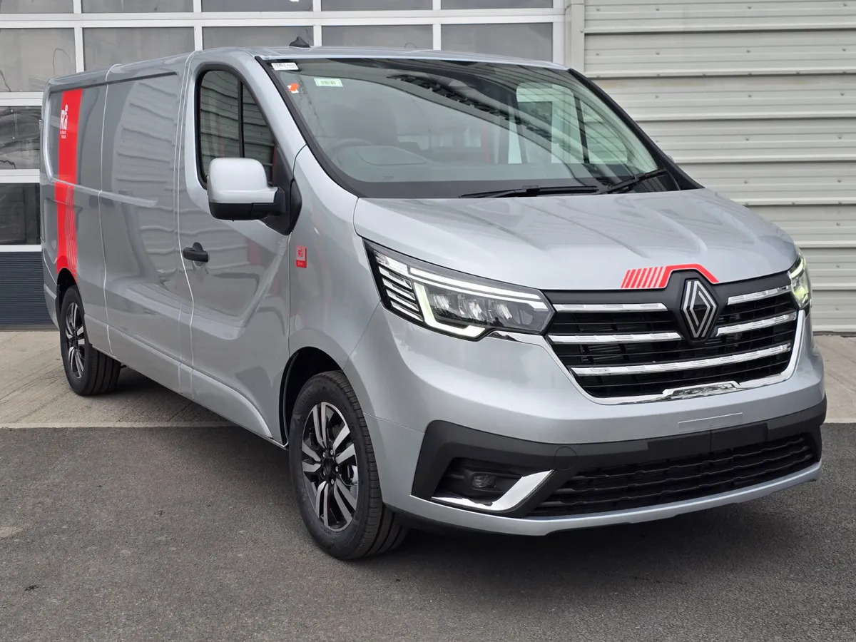 NEW Renault Trafic Exclusive 170BHP/150BHP Manual Silver - Kaubik: pilt 1 NEW Renault Trafic Exclusive 170BHP/150BHP Manual Silver - Kaubik: pilt 1