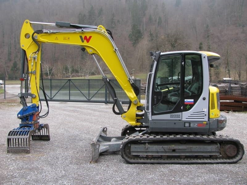 Wacker Neuson EZ 80 z grajferjem - Miniekskavaator: pilt 3 Wacker Neuson EZ 80 z grajferjem - Miniekskavaator: pilt 3