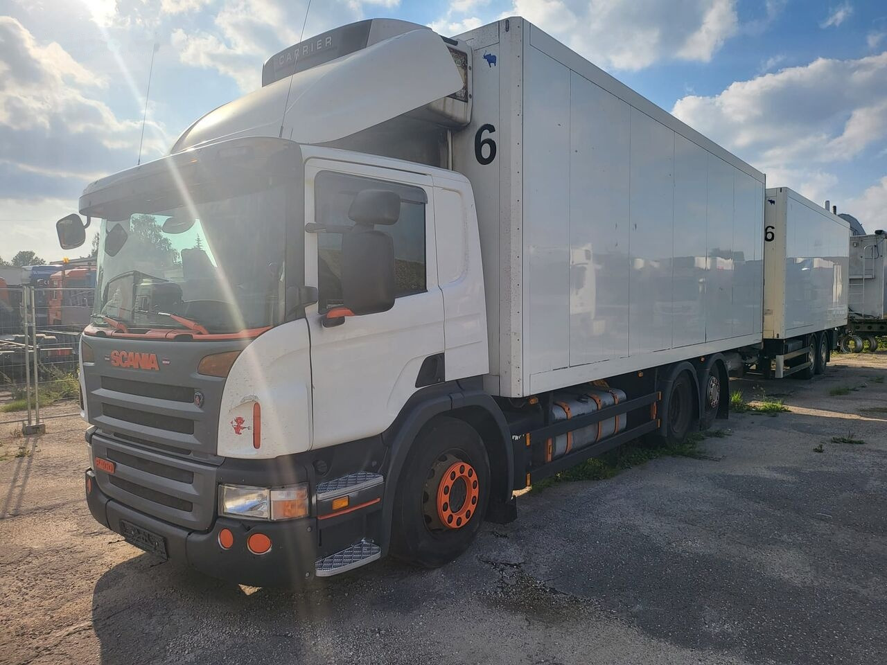 Scania Scania Schmitz Cargobull P 400 P 400 ZKO 18 - Külmutiga veoauto: pilt 2 Scania Scania Schmitz Cargobull P 400 P 400 ZKO 18 - Külmutiga veoauto: pilt 2
