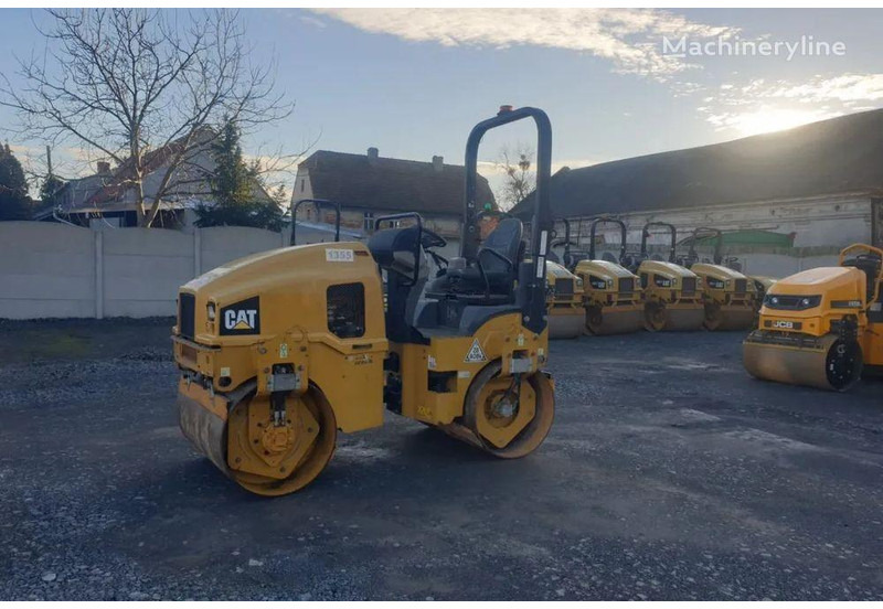 Caterpillar CB 24B road roller - Rullija: pilt 3 Caterpillar CB 24B road roller - Rullija: pilt 3