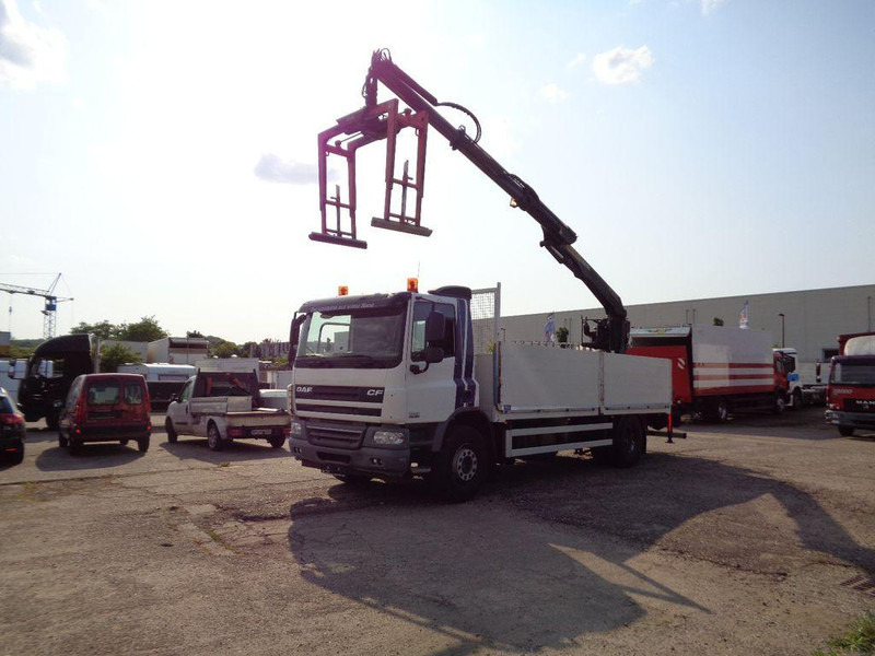 DAF AE 75/360 nur 181900 km Pal.12001L TAHK - Madelveok/ Platvormveok, Kraanaga veoauto: pilt 2 DAF AE 75/360 nur 181900 km Pal.12001L TAHK - Madelveok/ Platvormveok, Kraanaga veoauto: pilt 2