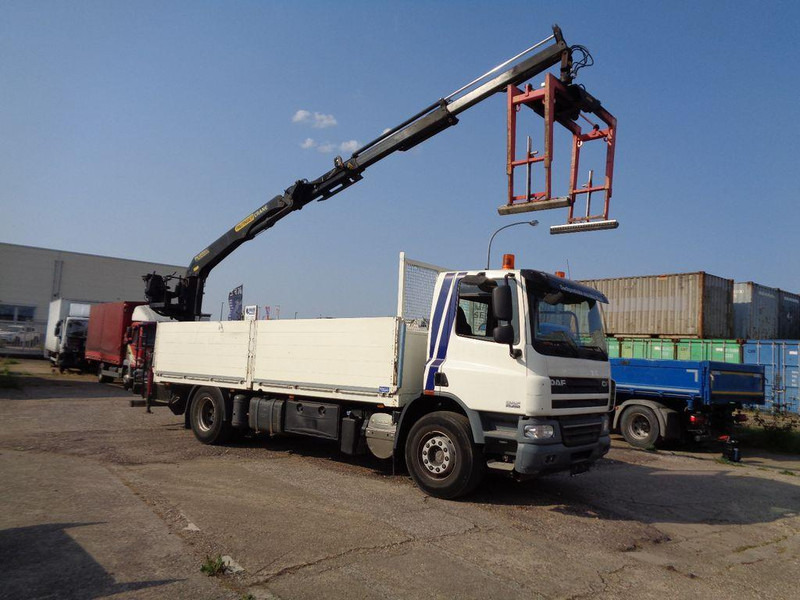 DAF AE 75/360 nur 181900 km Pal.12001L TAHK - Madelveok/ Platvormveok, Kraanaga veoauto: pilt 1 DAF AE 75/360 nur 181900 km Pal.12001L TAHK - Madelveok/ Platvormveok, Kraanaga veoauto: pilt 1