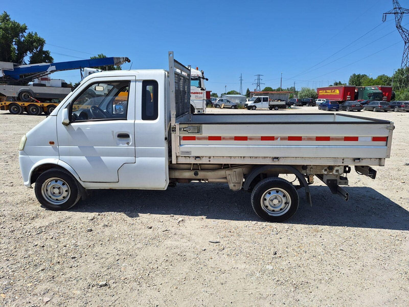 DFSK Docar 4x4x - Pritsche - Madelauto: pilt 5 DFSK Docar 4x4x - Pritsche - Madelauto: pilt 5