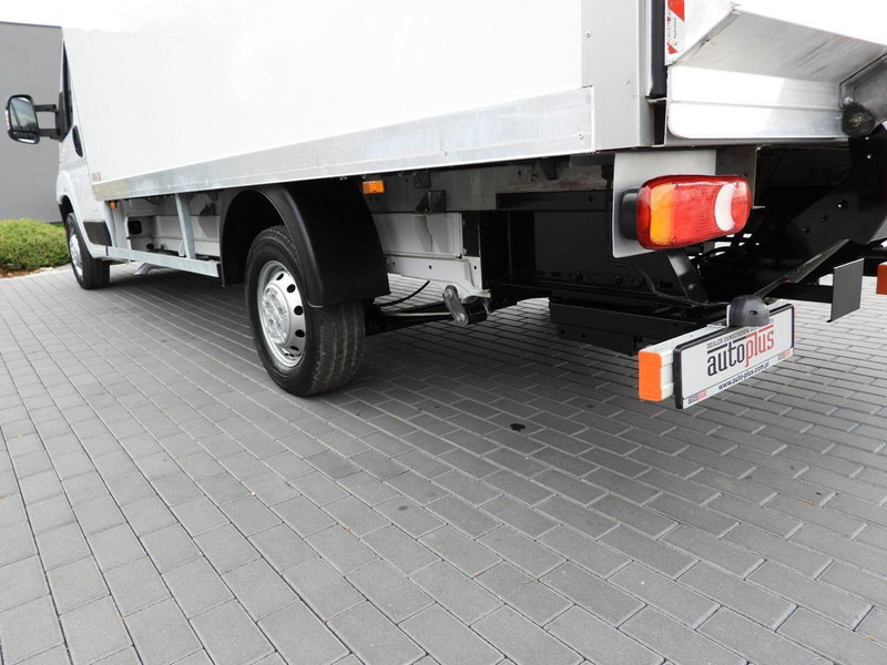 Tarbesõiduk furgoon Fiat DUCATO KONTENER WINDA 8 PALET TEMPOMAT NAWIGACJA LEDY KLIMATYZAC: pilt 15 Tarbesõiduk furgoon Fiat DUCATO KONTENER WINDA 8 PALET TEMPOMAT NAWIGACJA LEDY KLIMATYZAC: pilt 15