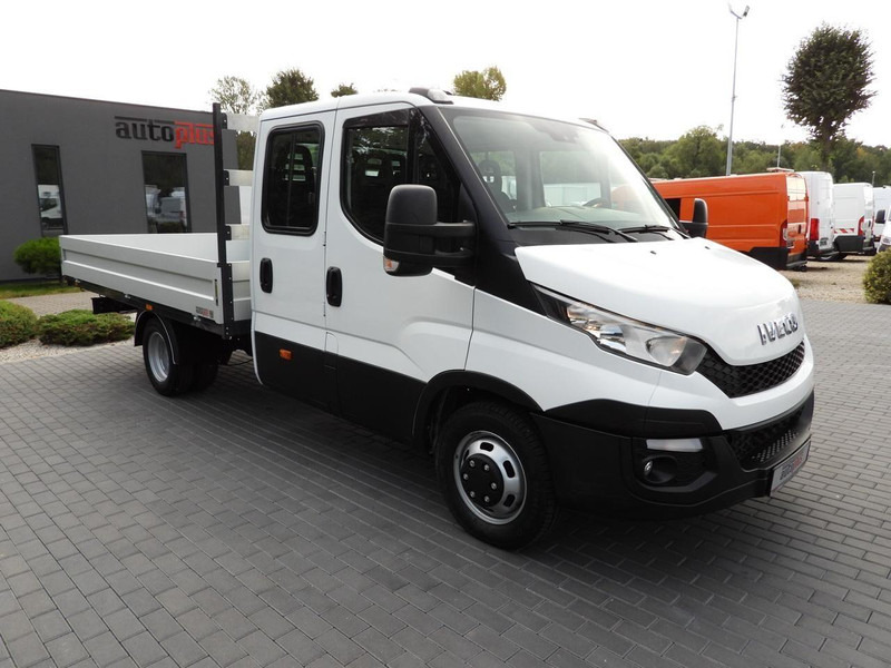 Iveco DAILY 35C17 SKRZYNIA PODWÓJNA KABINA DOKA 7 MIEJSC TEMPOMAT BLIŹ - Madelauto: pilt 4 Iveco DAILY 35C17 SKRZYNIA PODWÓJNA KABINA DOKA 7 MIEJSC TEMPOMAT BLIŹ - Madelauto: pilt 4