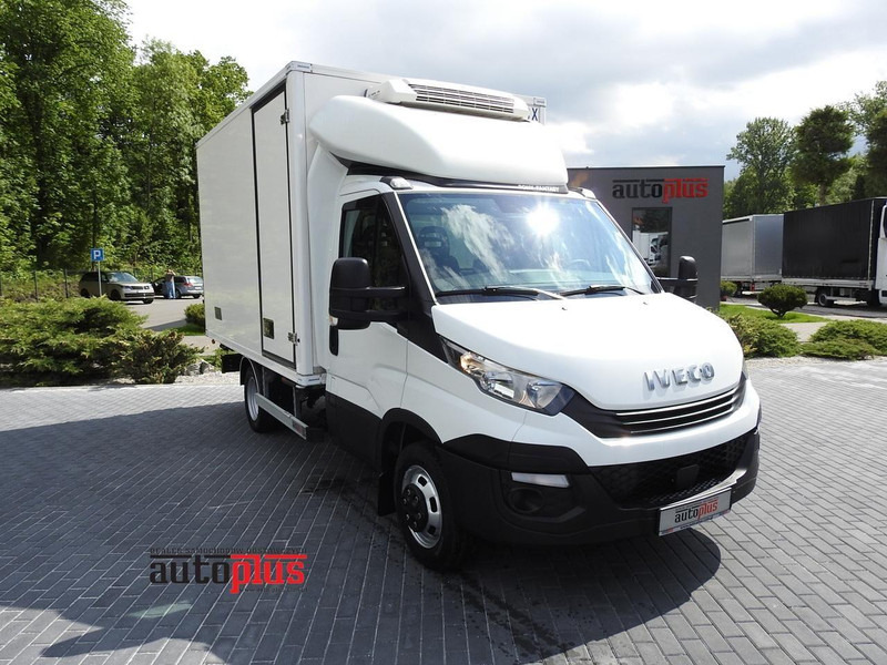 Iveco DAILY 50C15 CHŁODNIA KONTENER -5*C ZASILANIE 230V KLIMATYZACJA B - Külmutiga veoauto: pilt 1 Iveco DAILY 50C15 CHŁODNIA KONTENER -5*C ZASILANIE 230V KLIMATYZACJA B - Külmutiga veoauto: pilt 1