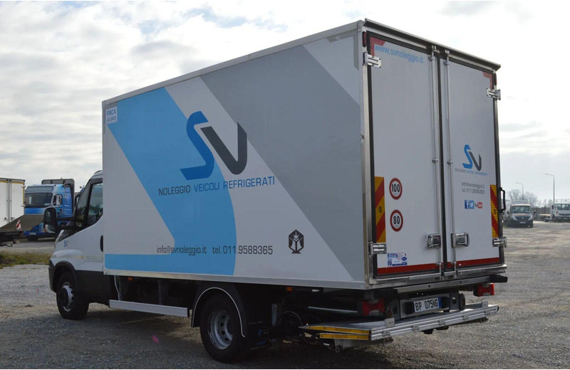 Iveco DAILY 60C15 REFRIGERATOR + SIDE AND REAR DOORS, LIFT FOLDED UNDE - Külmutiga veoauto: pilt 3 Iveco DAILY 60C15 REFRIGERATOR + SIDE AND REAR DOORS, LIFT FOLDED UNDE - Külmutiga veoauto: pilt 3