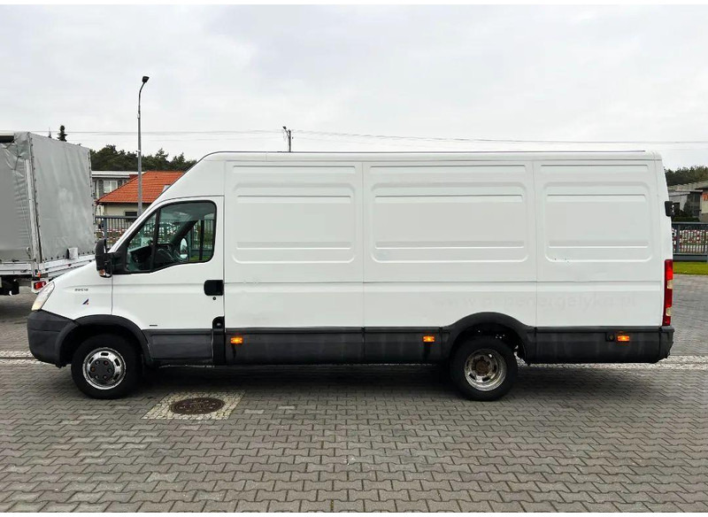 Iveco Daily 35C15 Furgon L4H2 Brygadówka 6-seater Doka Dubel Cabin - Tarbesõiduk furgoon: pilt 3 Iveco Daily 35C15 Furgon L4H2 Brygadówka 6-seater Doka Dubel Cabin - Tarbesõiduk furgoon: pilt 3