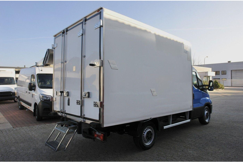 Iveco Daily 35S13 - Tarbesõiduk külmik: pilt 5 Iveco Daily 35S13 - Tarbesõiduk külmik: pilt 5