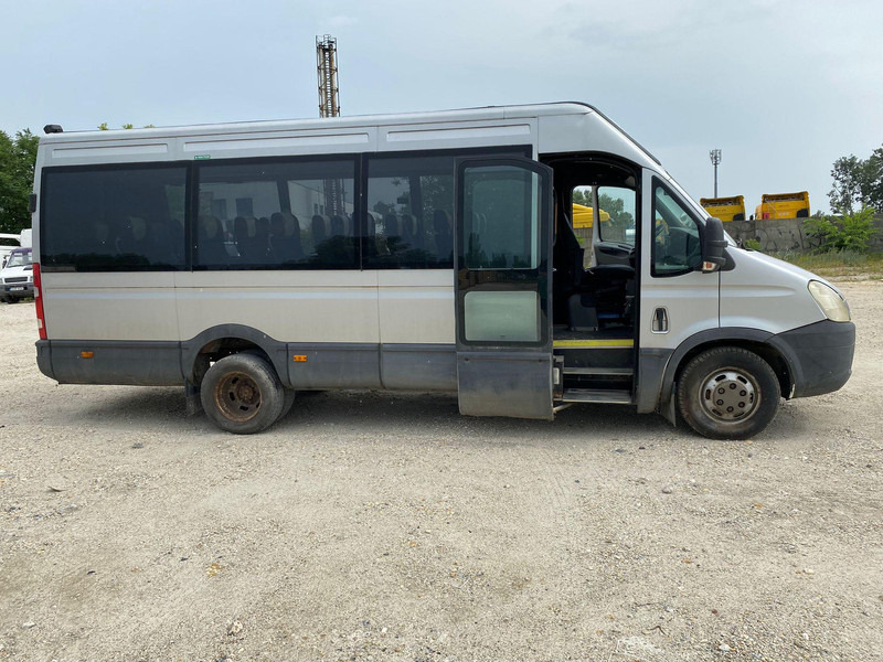 Iveco Daily 50 C 18 - 20 personal minibus - Väikebuss, Mikrobuss: pilt 4 Iveco Daily 50 C 18 - 20 personal minibus - Väikebuss, Mikrobuss: pilt 4