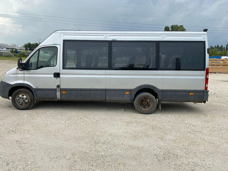 Iveco Daily 50 C 18 - 20 personal minibus - Väikebuss, Mikrobuss: pilt 3 Iveco Daily 50 C 18 - 20 personal minibus - Väikebuss, Mikrobuss: pilt 3