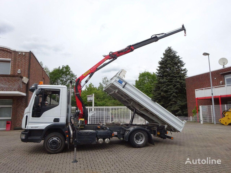 Iveco Eurocargo 80-220 Tipper + crane - Kallurauto, Kraanaga veoauto: pilt 2 Iveco Eurocargo 80-220 Tipper + crane - Kallurauto, Kraanaga veoauto: pilt 2