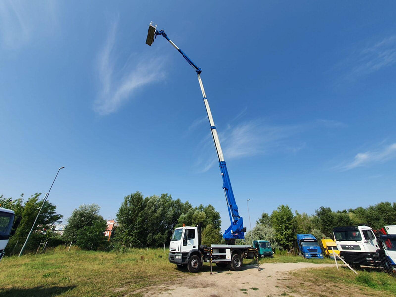 Iveco Eurocargo ML 180 E 24 - Bizocchi KJF 320 lifting basket 32 m - Veoautolt tõusev platvorm: pilt 5 Iveco Eurocargo ML 180 E 24 - Bizocchi KJF 320 lifting basket 32 m - Veoautolt tõusev platvorm: pilt 5