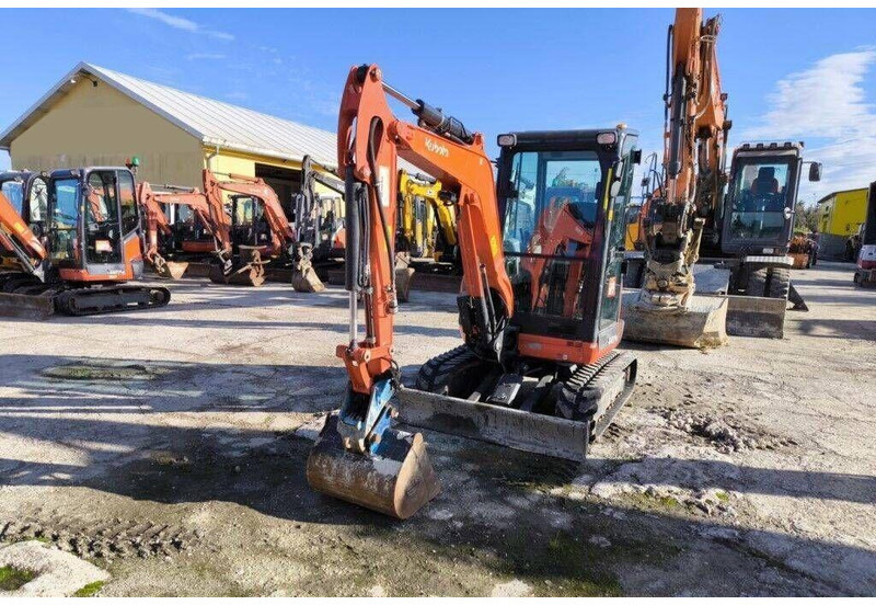 Kubota U27-4 - Crawler mini excavator - Miniekskavaator: pilt 4 Kubota U27-4 - Crawler mini excavator - Miniekskavaator: pilt 4