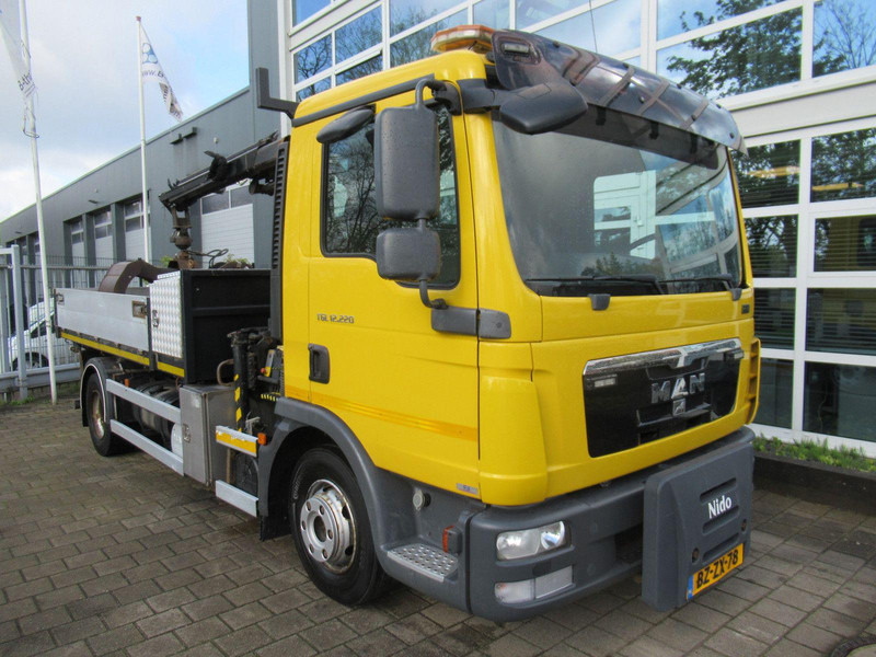 MAN TGL 12.220 4x2 EEV 3-Z. W. Kipper + Palfinger Kr - Madelveok/ Platvormveok, Kraanaga veoauto: pilt 1 MAN TGL 12.220 4x2 EEV 3-Z. W. Kipper + Palfinger Kr - Madelveok/ Platvormveok, Kraanaga veoauto: pilt 1