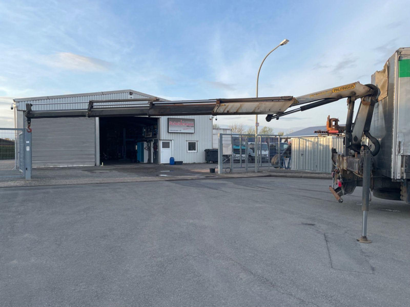 MAN TGX 18.400 Curtain Sider + Crane Palfinger 14002 EH - Kasti veoauto: pilt 5 MAN TGX 18.400 Curtain Sider + Crane Palfinger 14002 EH - Kasti veoauto: pilt 5