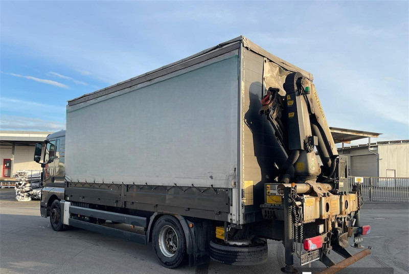 MAN TGX 18.400 Curtain Sider + Crane Palfinger 14002 EH - Kasti veoauto: pilt 3 MAN TGX 18.400 Curtain Sider + Crane Palfinger 14002 EH - Kasti veoauto: pilt 3