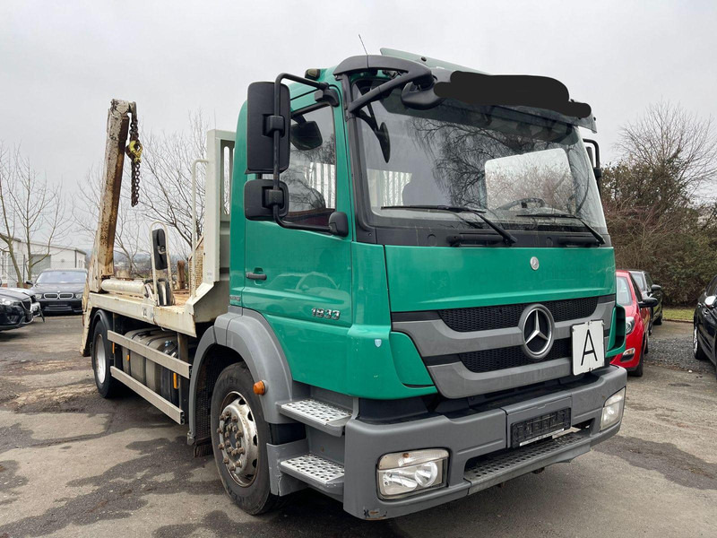 Mercedes-Benz 1833 Absetzkipper Bluetec 5 Klima 2 Hand Orig Km - Konteinerveduk/ Tõstukiga veoauto, Kraanaga veoauto: pilt 1 Mercedes-Benz 1833 Absetzkipper Bluetec 5 Klima 2 Hand Orig Km - Konteinerveduk/ Tõstukiga veoauto, Kraanaga veoauto: pilt 1