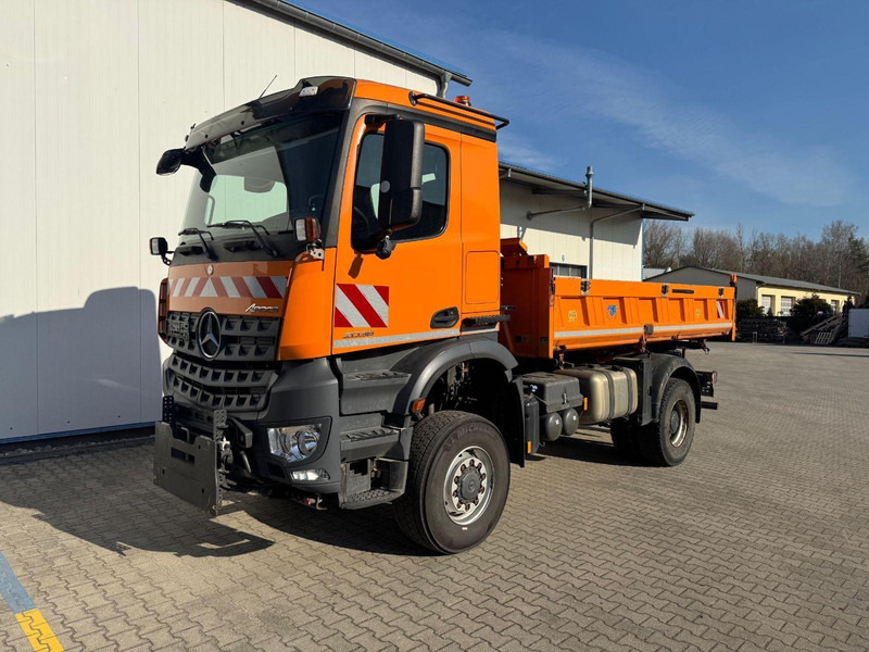 Mercedes-Benz 2036 AK 4x4 3-Way Meiller Tipper Crane HIAB XS088BS-2HiDuo - Kallurauto, Kraanaga veoauto: pilt 1 Mercedes-Benz 2036 AK 4x4 3-Way Meiller Tipper Crane HIAB XS088BS-2HiDuo - Kallurauto, Kraanaga veoauto: pilt 1