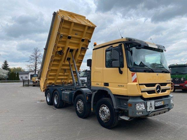 Mercedes-Benz ACTROS 3244 MP3 - Kallurauto: pilt 2 Mercedes-Benz ACTROS 3244 MP3 - Kallurauto: pilt 2
