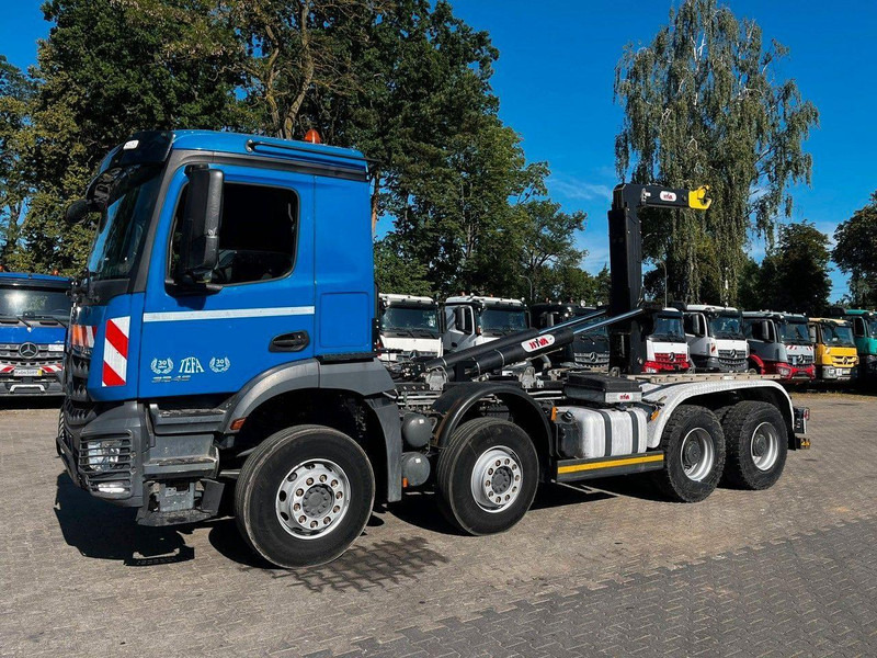 Mercedes-Benz AROCS 3246 8X4 ABROLLKIPPER HYVALIFT 26.57 - Konkstõstukiga veoauto: pilt 1 Mercedes-Benz AROCS 3246 8X4 ABROLLKIPPER HYVALIFT 26.57 - Konkstõstukiga veoauto: pilt 1