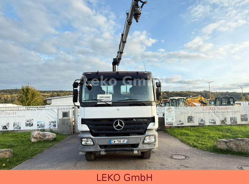 Mercedes-Benz Actros 2636-Plateau Hiab Krahn - Madelveok/ Platvormveok, Kraanaga veoauto: pilt 3 Mercedes-Benz Actros 2636-Plateau Hiab Krahn - Madelveok/ Platvormveok, Kraanaga veoauto: pilt 3