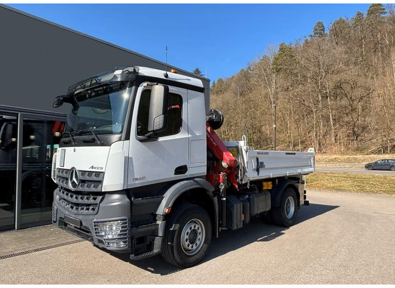 Mercedes-Benz Arocs 1840 - 3 way tipper truck + crane - Kallurauto, Kraanaga veoauto: pilt 1 Mercedes-Benz Arocs 1840 - 3 way tipper truck + crane - Kallurauto, Kraanaga veoauto: pilt 1