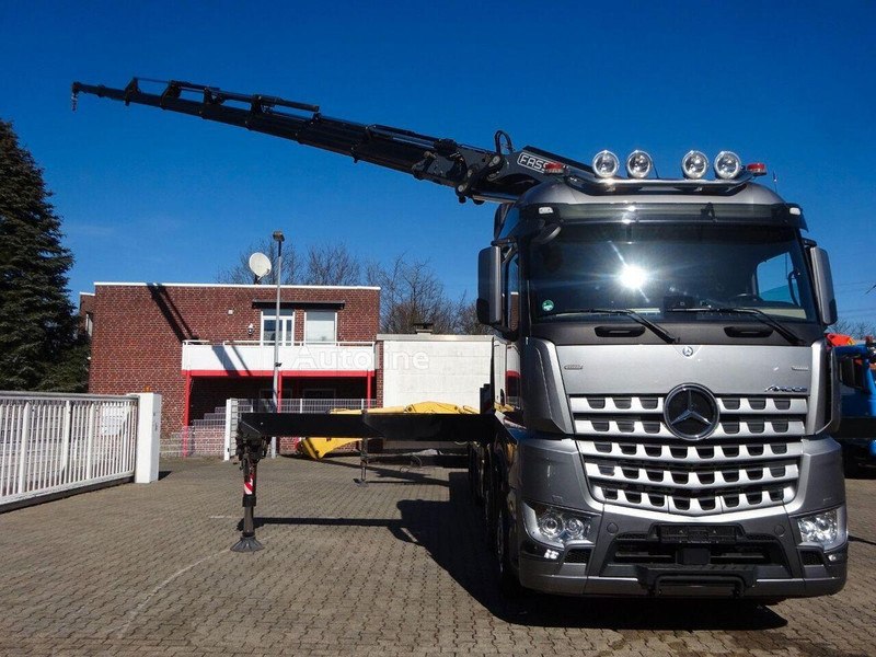 Mercedes-Benz Arocs 3453 8x2 Open Flatbed + Crane Fassi F820 - Madelveok/ Platvormveok, Kraanaga veoauto: pilt 4 Mercedes-Benz Arocs 3453 8x2 Open Flatbed + Crane Fassi F820 - Madelveok/ Platvormveok, Kraanaga veoauto: pilt 4