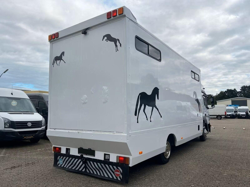 Mercedes-Benz Atego 823 - Horse transporter - Hobuseauto: pilt 3 Mercedes-Benz Atego 823 - Horse transporter - Hobuseauto: pilt 3