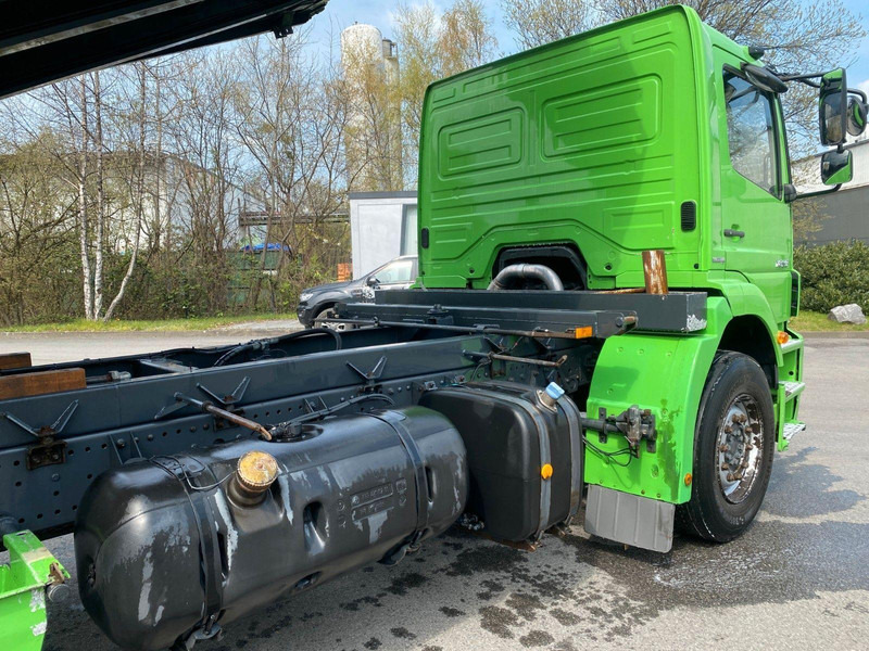 Mercedes-Benz Axor 1829 - Kallurauto: pilt 4 Mercedes-Benz Axor 1829 - Kallurauto: pilt 4