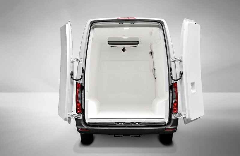 Mercedes-Benz Sprinter 315 - Tarbesõiduk külmik: pilt 4 Mercedes-Benz Sprinter 315 - Tarbesõiduk külmik: pilt 4