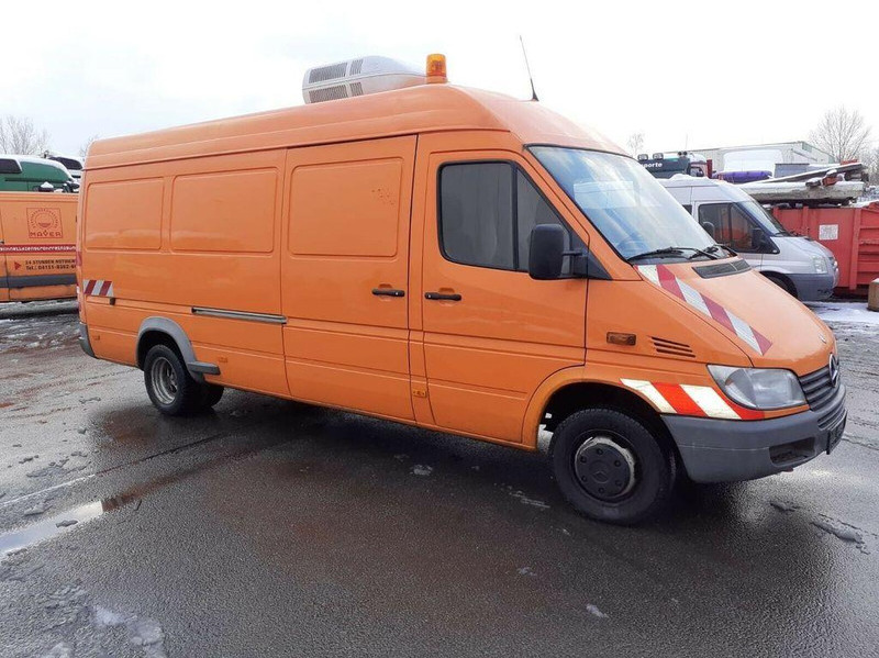 Mercedes-Benz Sprinter 413 - Vaakumveok: pilt 3 Mercedes-Benz Sprinter 413 - Vaakumveok: pilt 3