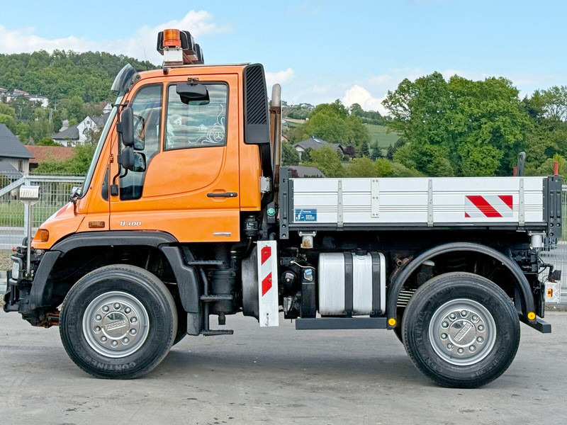 Mercedes-Benz UNIMOG 400 * KIPPER 2,40 * 4x4 * TOPZUSTAND - Kallurauto: pilt 4 Mercedes-Benz UNIMOG 400 * KIPPER 2,40 * 4x4 * TOPZUSTAND - Kallurauto: pilt 4