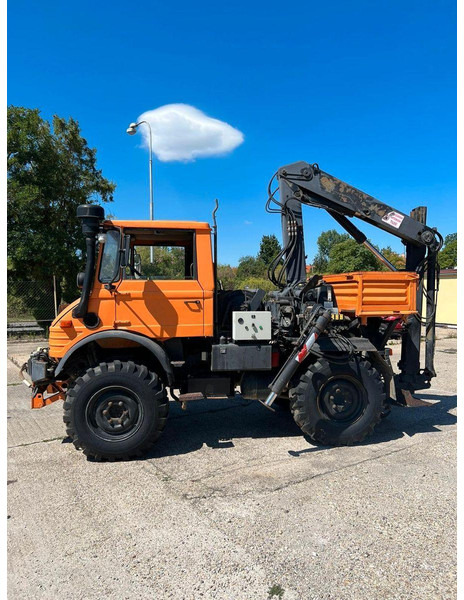 Mercedes-Benz UNIMOG - Kallurauto, Kraanaga veoauto: pilt 3 Mercedes-Benz UNIMOG - Kallurauto, Kraanaga veoauto: pilt 3