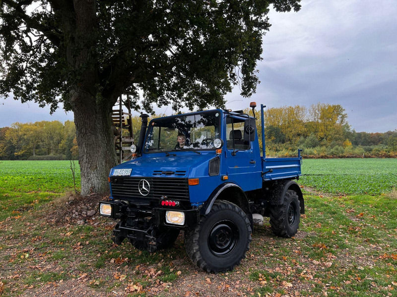 Mercedes-Benz Unimog 427 Platós hókotrócs - Aiaharija: pilt 2 Mercedes-Benz Unimog 427 Platós hókotrócs - Aiaharija: pilt 2