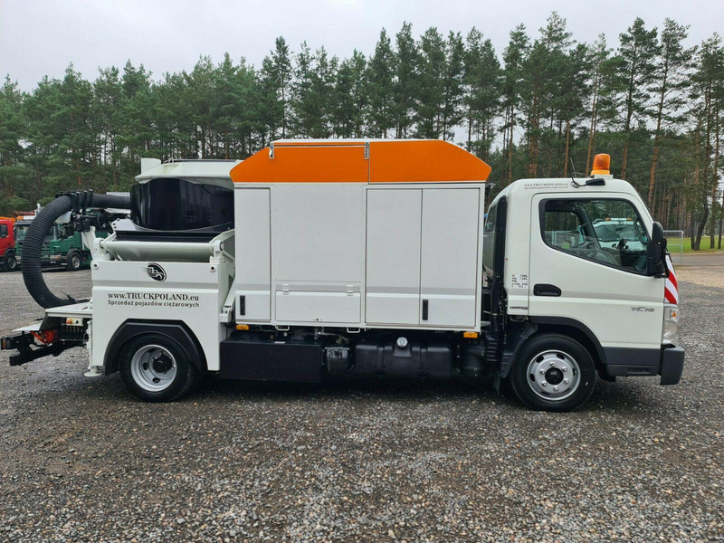 Mitsubishi CANTER Szippantóskocsi - Vaakumveok: pilt 4 Mitsubishi CANTER Szippantóskocsi - Vaakumveok: pilt 4