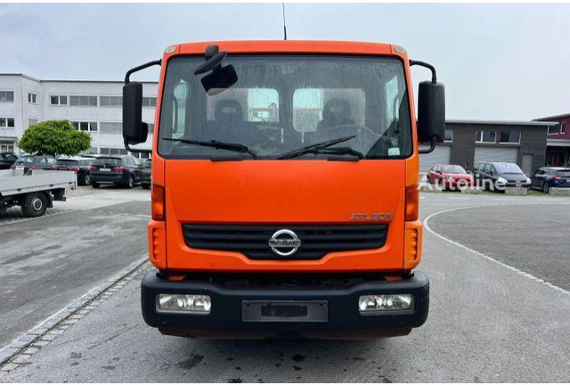 Nissan Atleon 80.19 - Hook lift truck+tipper - Konkstõstukiga veoauto: pilt 3 Nissan Atleon 80.19 - Hook lift truck+tipper - Konkstõstukiga veoauto: pilt 3