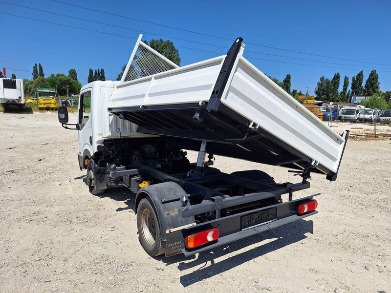 Nissan Cabstar 2,5 TDi - 3 sided Tipper - Tarbesõiduk kallur: pilt 5 Nissan Cabstar 2,5 TDi - 3 sided Tipper - Tarbesõiduk kallur: pilt 5