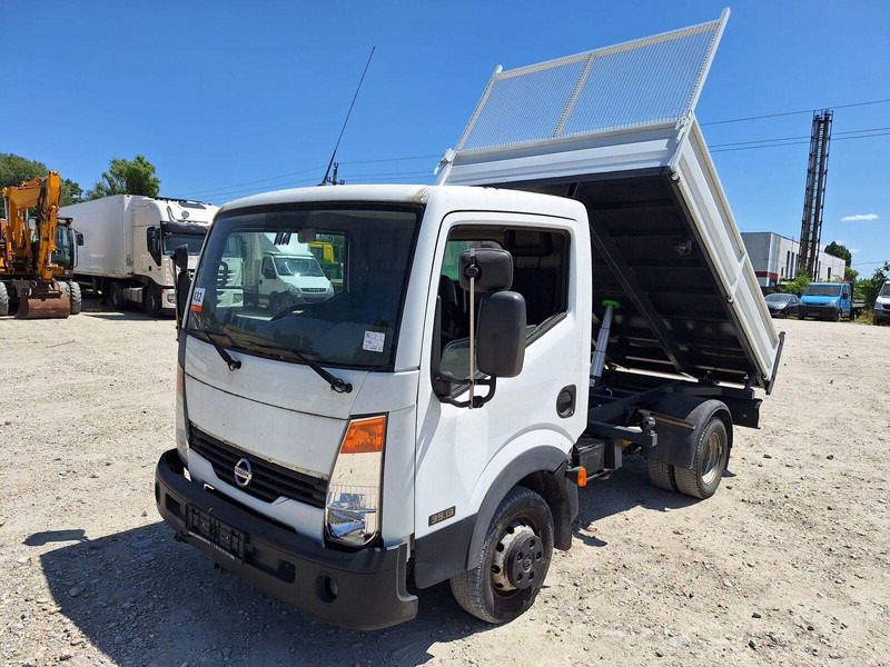 Nissan Cabstar 2,5 TDi - 3 sided Tipper - Tarbesõiduk kallur: pilt 2 Nissan Cabstar 2,5 TDi - 3 sided Tipper - Tarbesõiduk kallur: pilt 2
