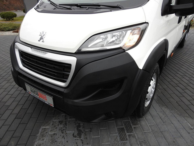 Peugeot BOXER SKRZYNIA PODWÓJNA KABINA DOKA 7 MIEJSC TEMPOMAT KLIMATYZAC liising Peugeot BOXER SKRZYNIA PODWÓJNA KABINA DOKA 7 MIEJSC TEMPOMAT KLIMATYZAC: pilt 18 Peugeot BOXER SKRZYNIA PODWÓJNA KABINA DOKA 7 MIEJSC TEMPOMAT KLIMATYZAC liising Peugeot BOXER SKRZYNIA PODWÓJNA KABINA DOKA 7 MIEJSC TEMPOMAT KLIMATYZAC: pilt 18